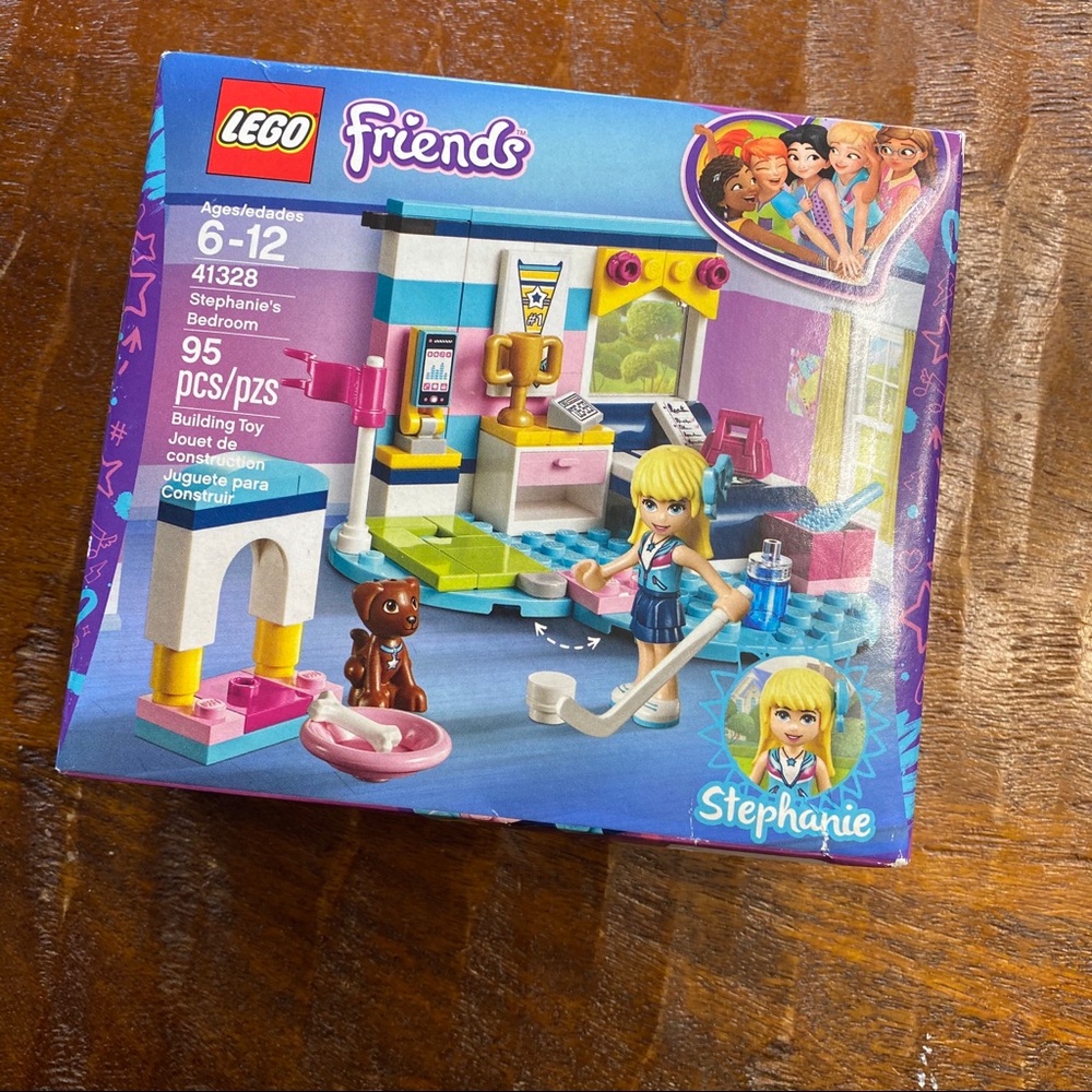 LEGO friends Stephanie’s Dorm